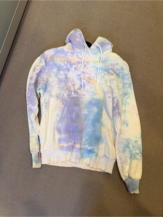 Cotton Citizen Tops - Cotton Citizen Women's Tie-Dye Hoodie - Pastel Blue & White